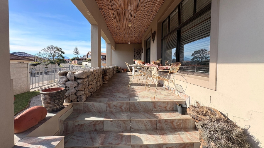 3 Bedroom Property for Sale in Reebok Western Cape
